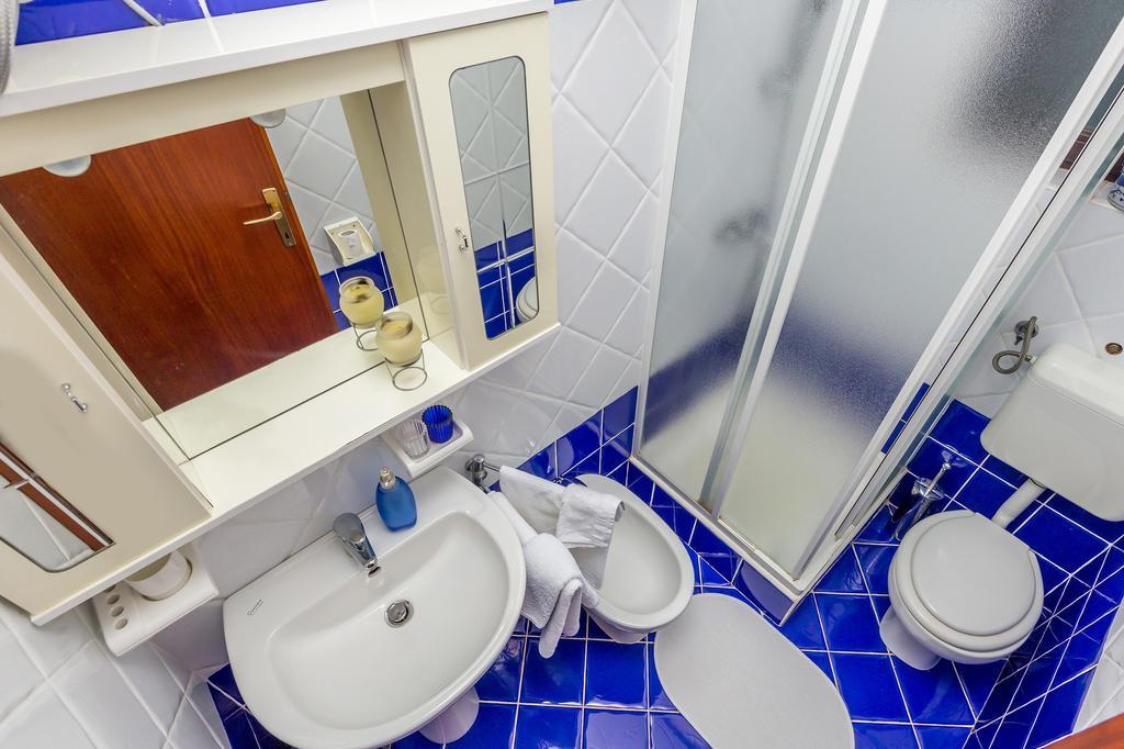 Ava Apartments Омишаль Экстерьер фото