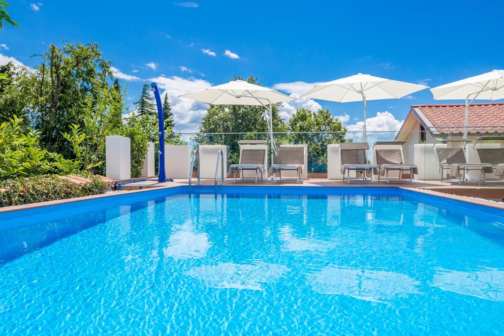 Ava Apartments Омишаль Экстерьер фото