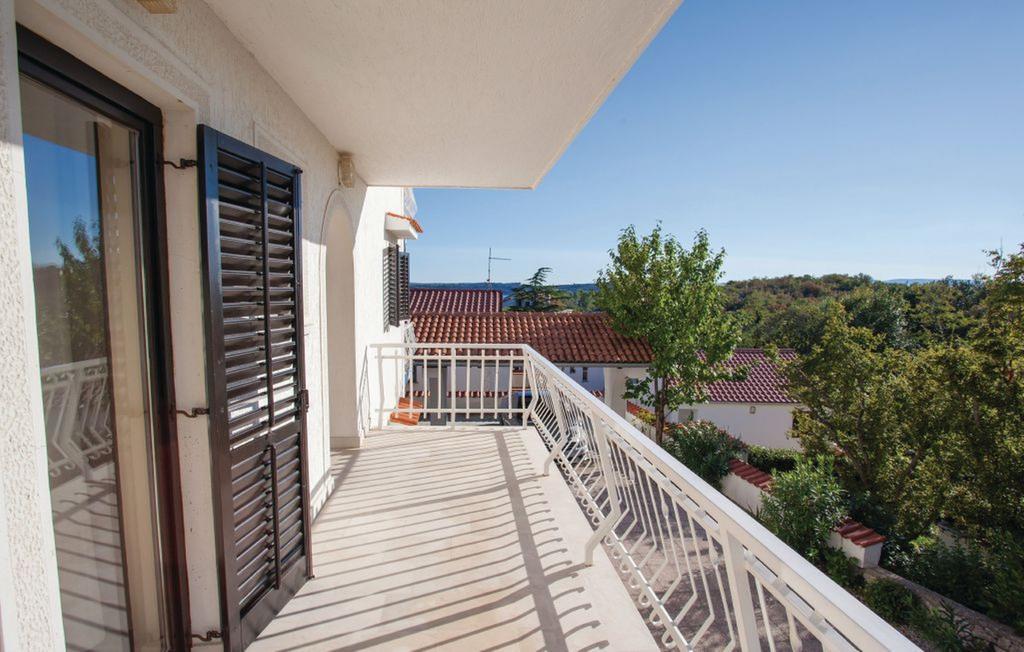 Ava Apartments Омишаль Экстерьер фото