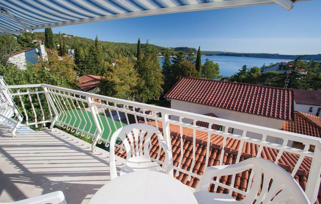 Ava Apartments Омишаль Экстерьер фото